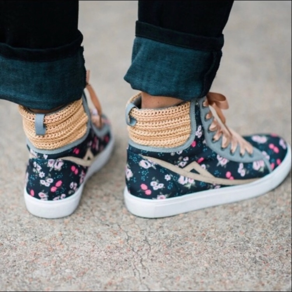 POPPY Crochet Encourager High-Top Lace-Up Sneakers